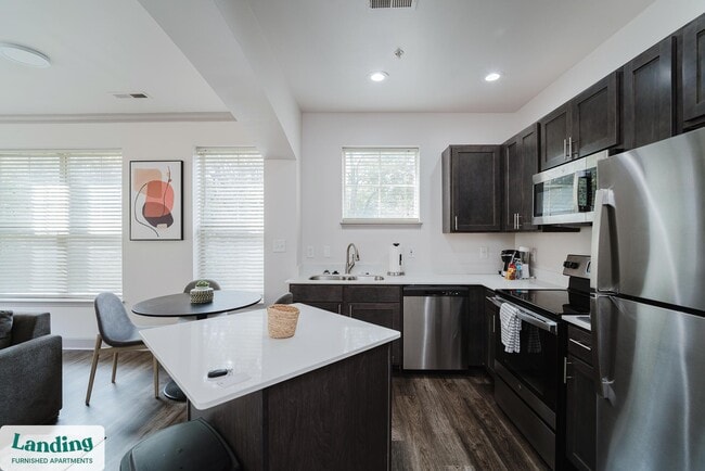 Building Photo - 3031 Eden Ave