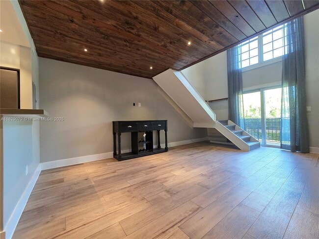 Building Photo - 8650 SW 109th Ave