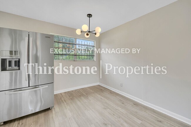 Building Photo - 8905 Castle Blvd, Jacksonville, FL 32208
