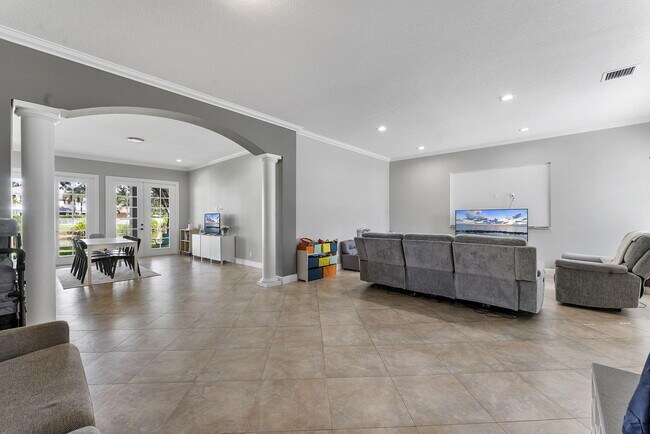 Foto del edificio - 10133 Cobblestone Creek Dr