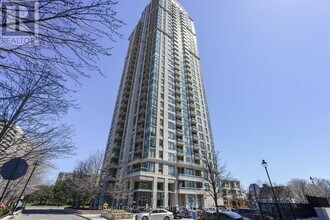 Building Photo - 3504 Hurontario St