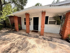 Building Photo - 253 Ashwood Dr