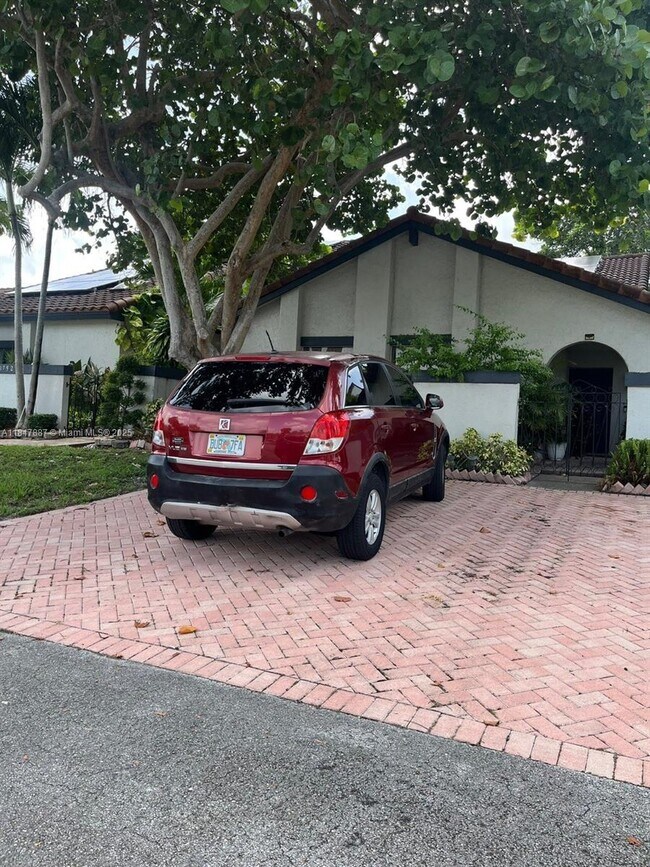 Foto del edificio - 17919 NW 66th Ct
