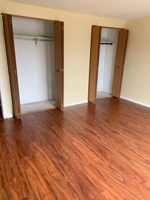 17 Dennis Ct, Schaumburg, IL 60193 Townhome Rentals in Schaumburg IL