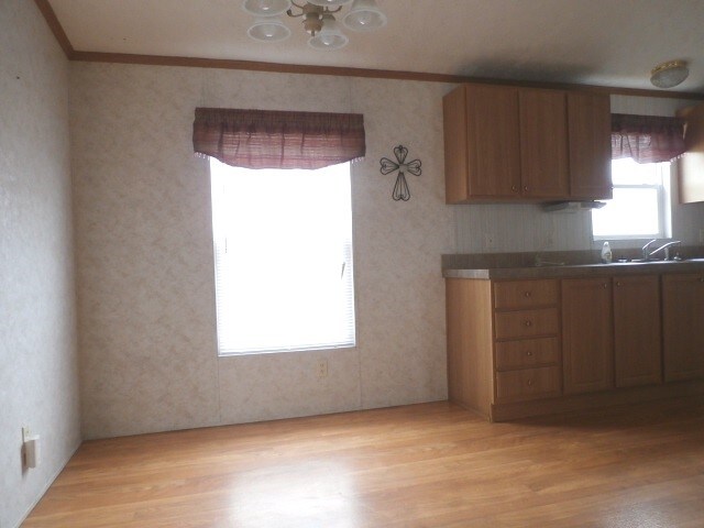 Building Photo - 3709 Nolin Rd