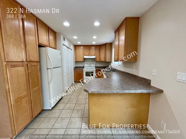 Building Photo - 322 N Hasman Dr