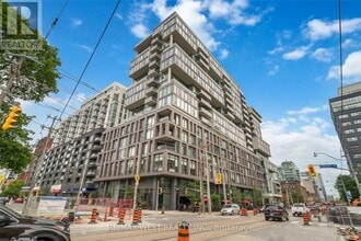 Building Photo - 111 Bathurst St