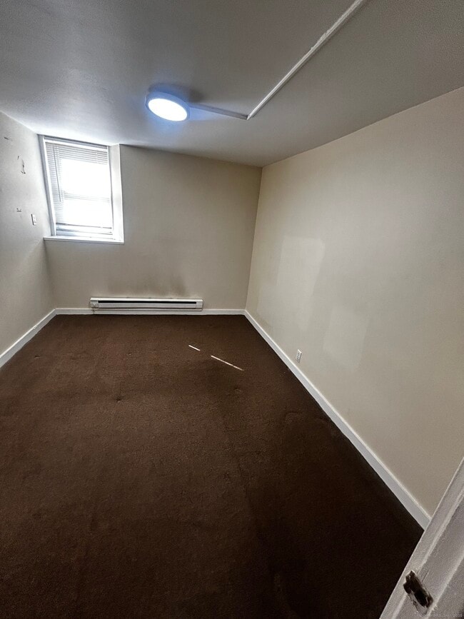 Building Photo - 20 Lounsbury Ave