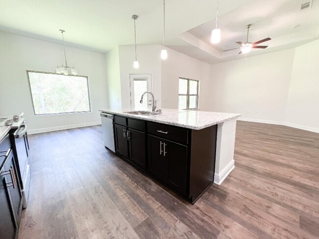 Foto del edificio - 2315 Bergren Rd