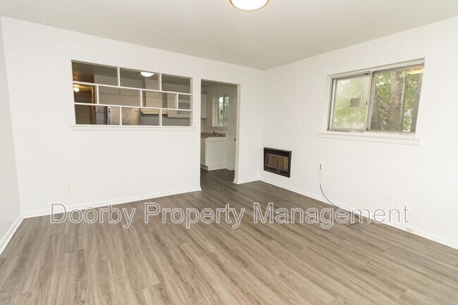 Foto del edificio - 3994 Hughes Ave