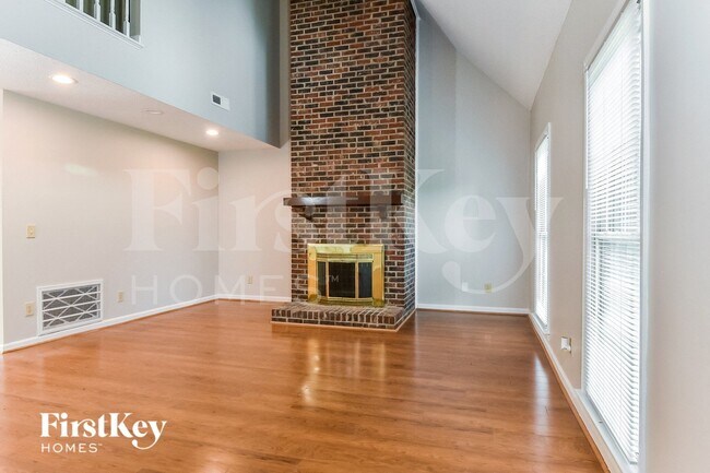 Foto del edificio - 6411 Cardinal Wood Dr