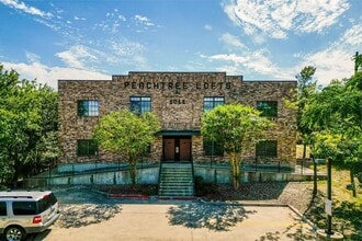 Building Photo - 1011 N LBJ Dr