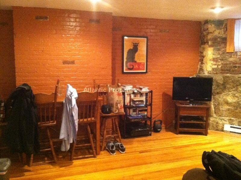 Primary Photo - 15 Keswick St