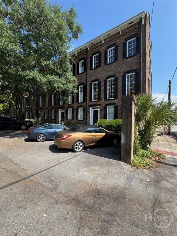 Primary Photo - 424 E Macon St