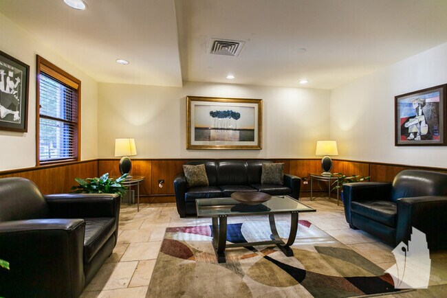 Foto del edificio - 6030 N Sheridan Rd