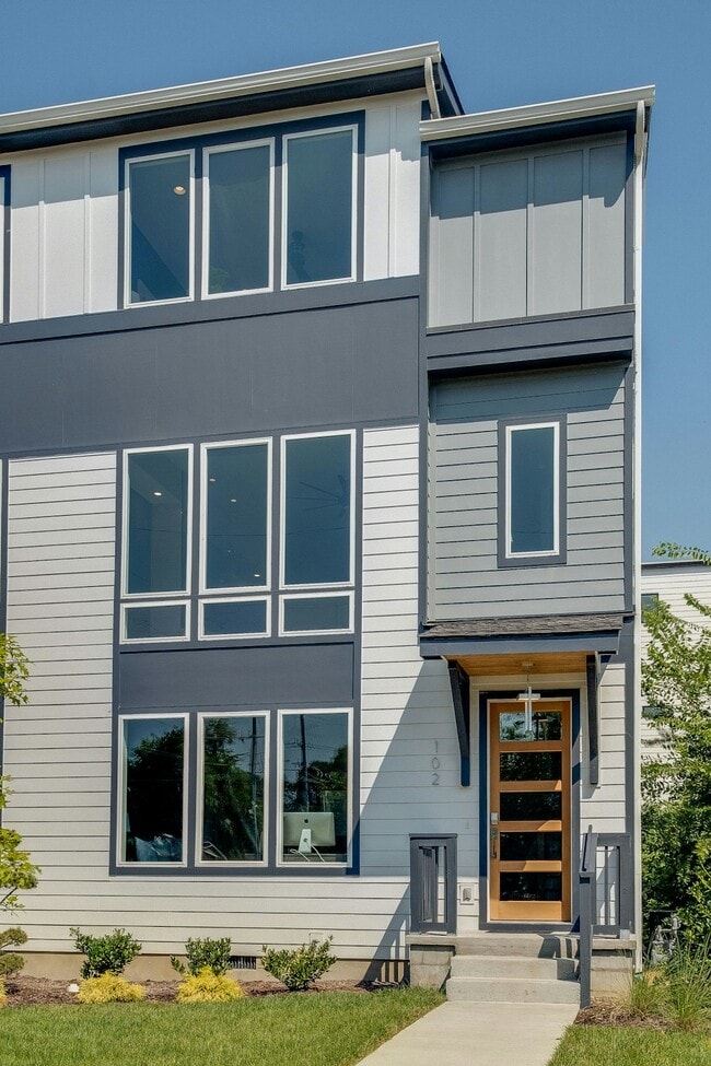 Building Photo - 102 Marshall Ct