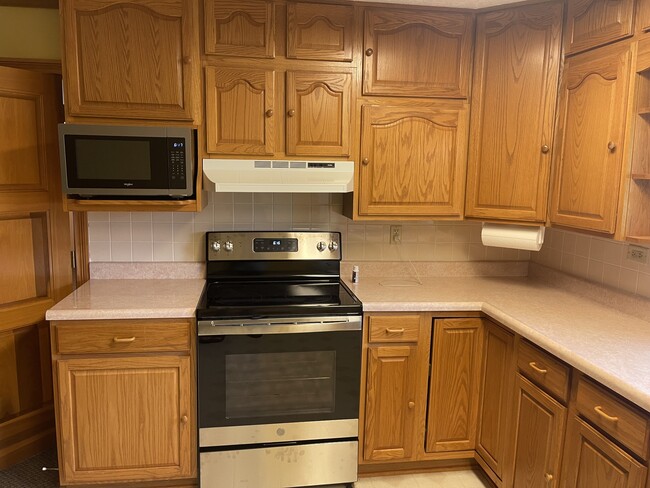 Kitchen 2 - 1510 E Morgan St