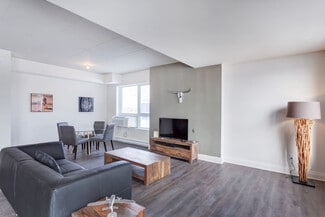 Building Photo - 3105 Promenade du Quartier-Saint-Martin