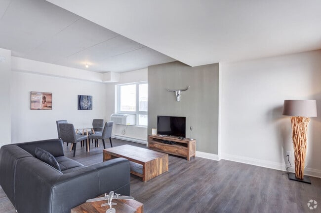 Building Photo - 3105 Promenade du Quartier-Saint-Martin