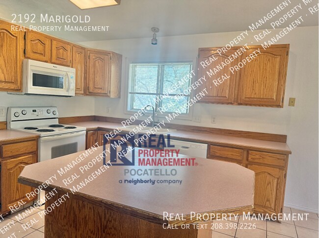 Foto del edificio - 2192 Marigold-