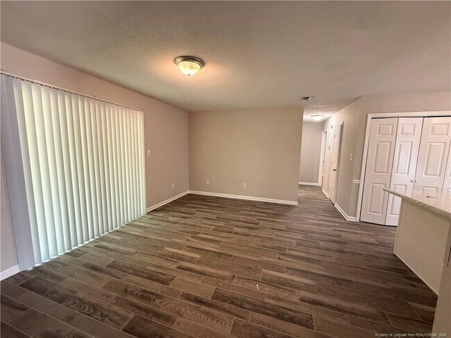 Foto del edificio - 4061 Professional Dr