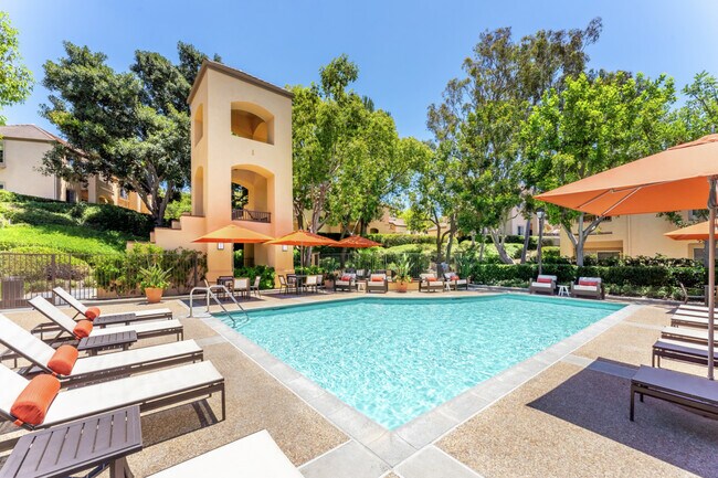 Foto del edificio - Turtle Rock Canyon Apartment Homes