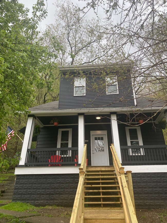 Building Photo - 6320 Sawyer St