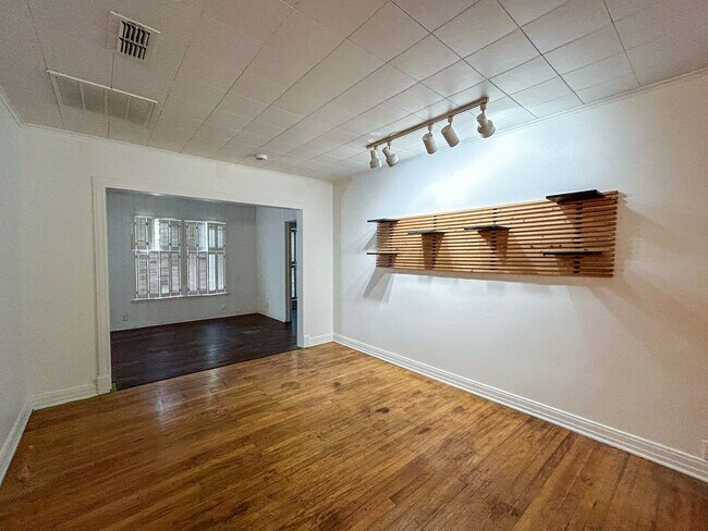 Foto del edificio - 3 bed 2 bath in the heart of Denton TX