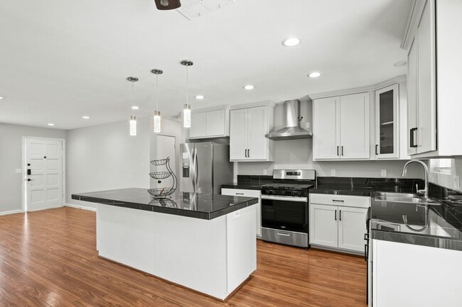 Building Photo - 51410 Avenida Villa