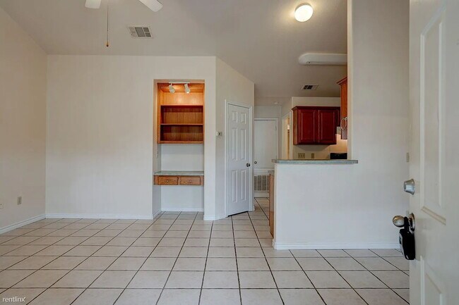 Foto del edificio - "Cozy 1-Bedroom Retreat in San Marcos – Perfectly Sized at 651 Sq Ft on Burleson Street!"
