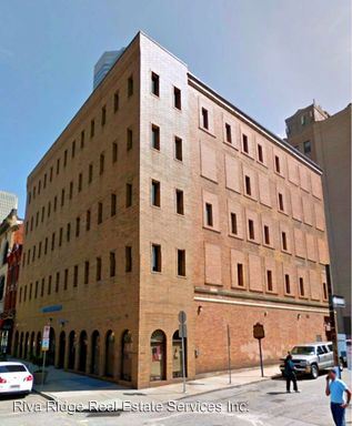 Primary Photo - 100 Smithfield St