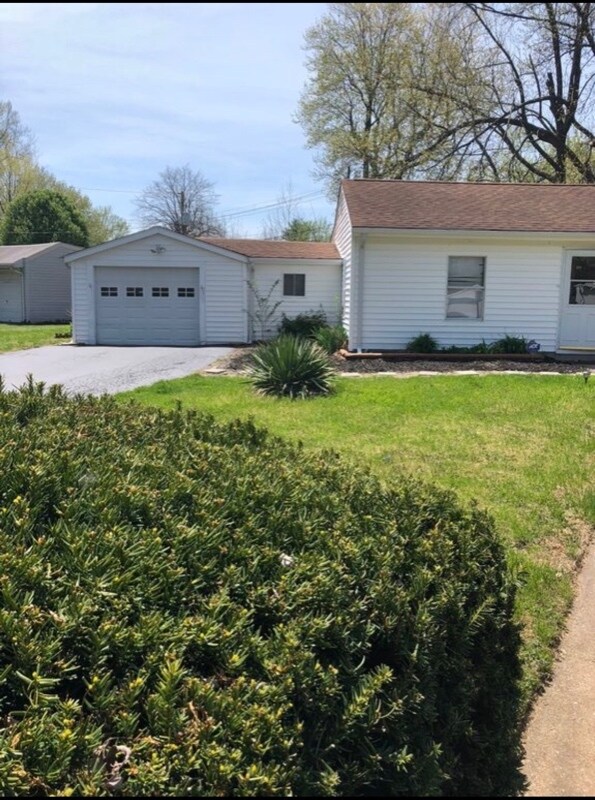 Primary Photo - 51 Florval Dr