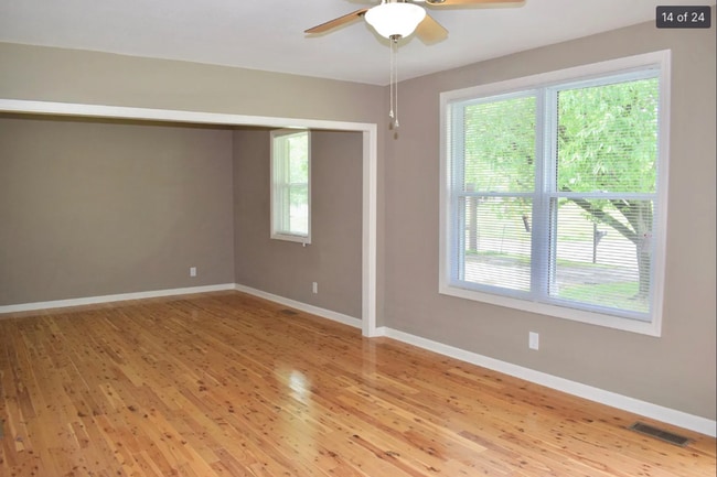 Building Photo - 442 Appleton Dr