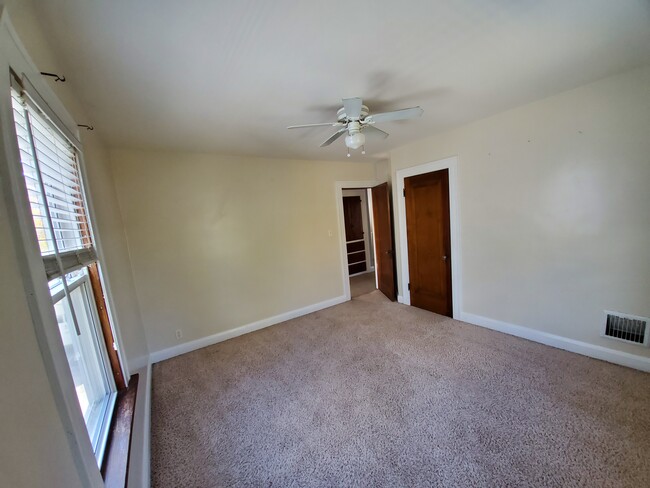 Foto del edificio - 2409 Georgetown Ave