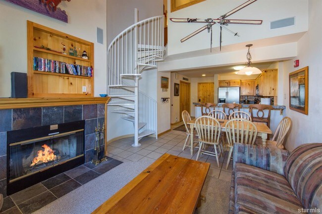 Building Photo - 1377 Kirkwood Meadows Dr