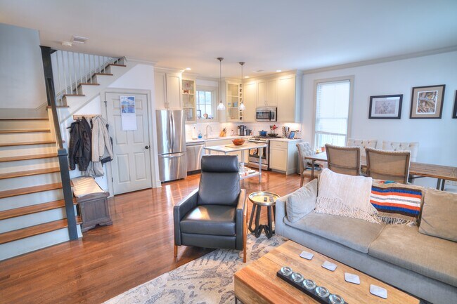 Foto del edificio - 382 Race St