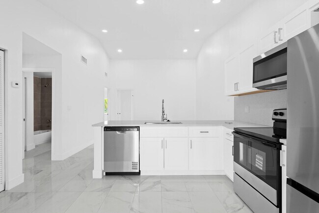 Building Photo - 8580 NW 32nd St