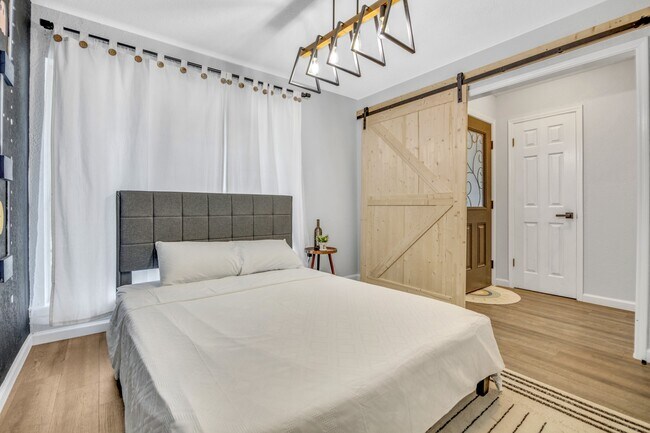 Foto del edificio - 13330 Trompilla Ln