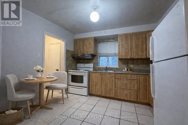 Building Photo - 237 Pannahill Rd