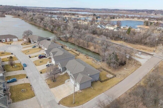 Foto del edificio - Waterfront Home in Buccaneer Bay with 3-Car Garage & Walkout Basement