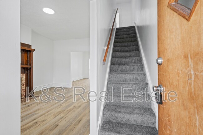 Foto del edificio - 521 Marwood Ave