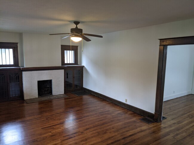 Building Photo - 4303 Guilford Ave