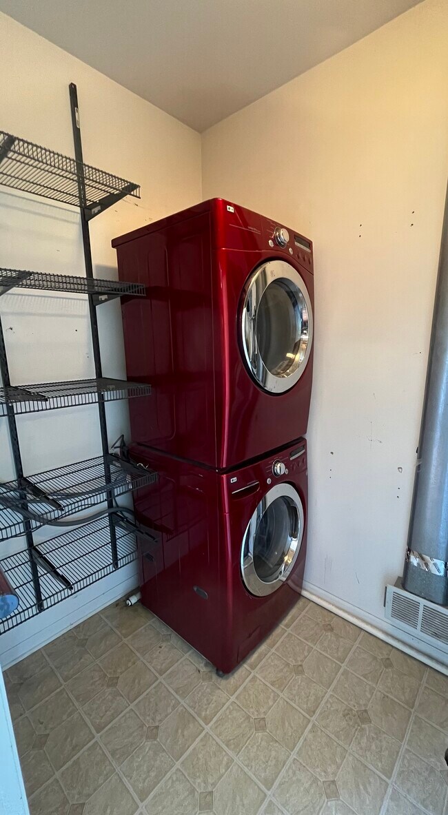 Laundry and pantry - 6119 Mayfair St