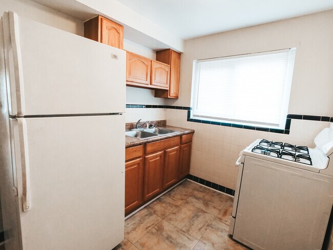 Foto del edificio - 4165 Glenway Ave