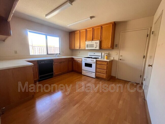 Foto del edificio - 1641 Rainier Ave