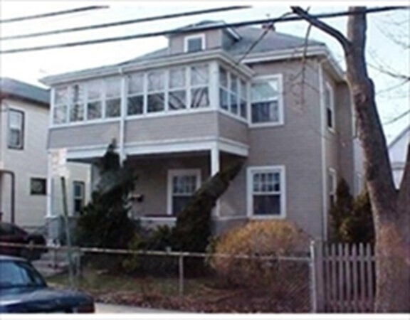 Foto principal - 163 Chilton St