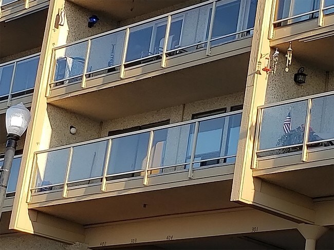 Foto del edificio - 415 N State St