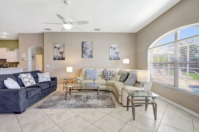 Building Photo - 4805 Bookelia Cir