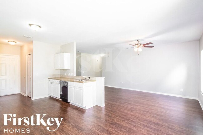 Foto del edificio - 2641 Yamada Ln