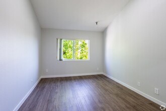 Interior Photo - 110 South Sweetzer Ave